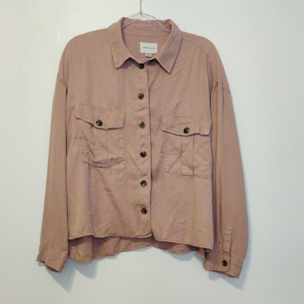 AMERICAN EAGLE. Women's Pink Button-Up Jacket